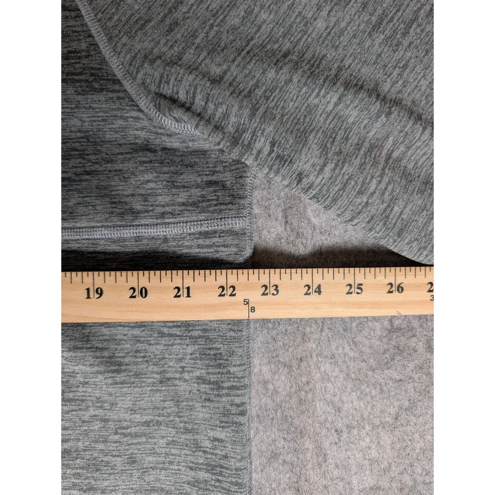 The North Face Mens Gray Heathered Quarter Zip Fleece Pullover Chest Pocket L